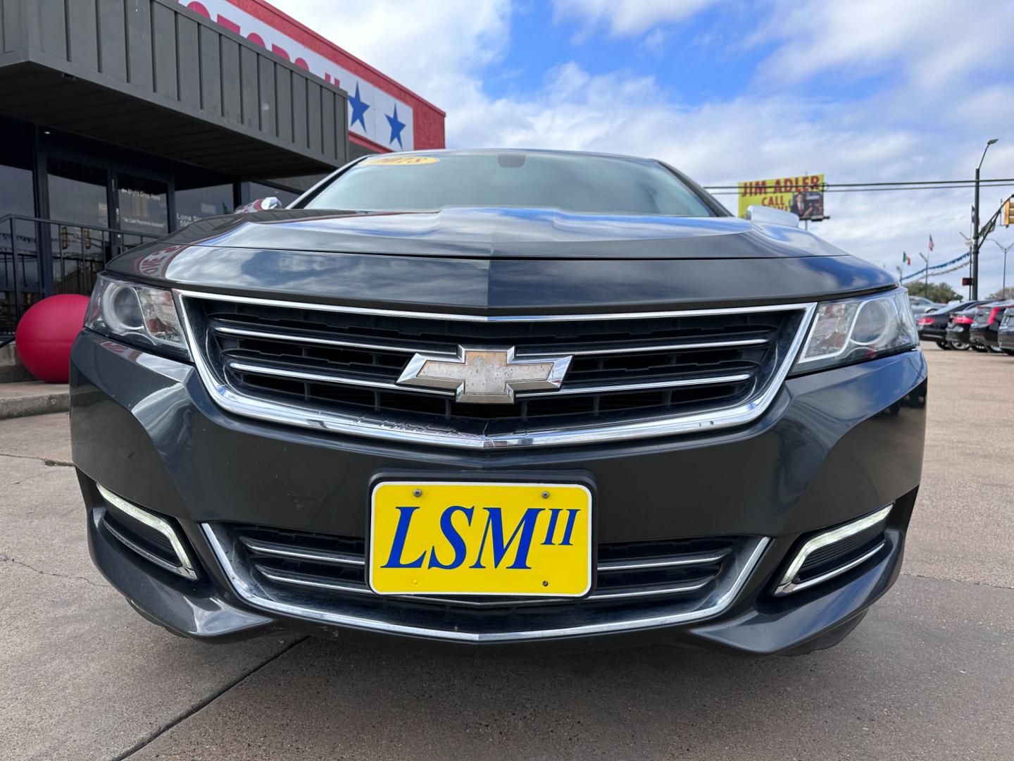 2018 GRAY CHEVROLET IMPALA LT (3LT) (2G1125S34J9) , located at 5900 E. Lancaster Ave., Fort Worth, TX, 76112, (817) 457-5456, 0.000000, 0.000000 - Photo#1